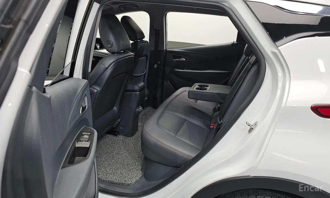 Photo 11 - Chevrolet Bolt EV