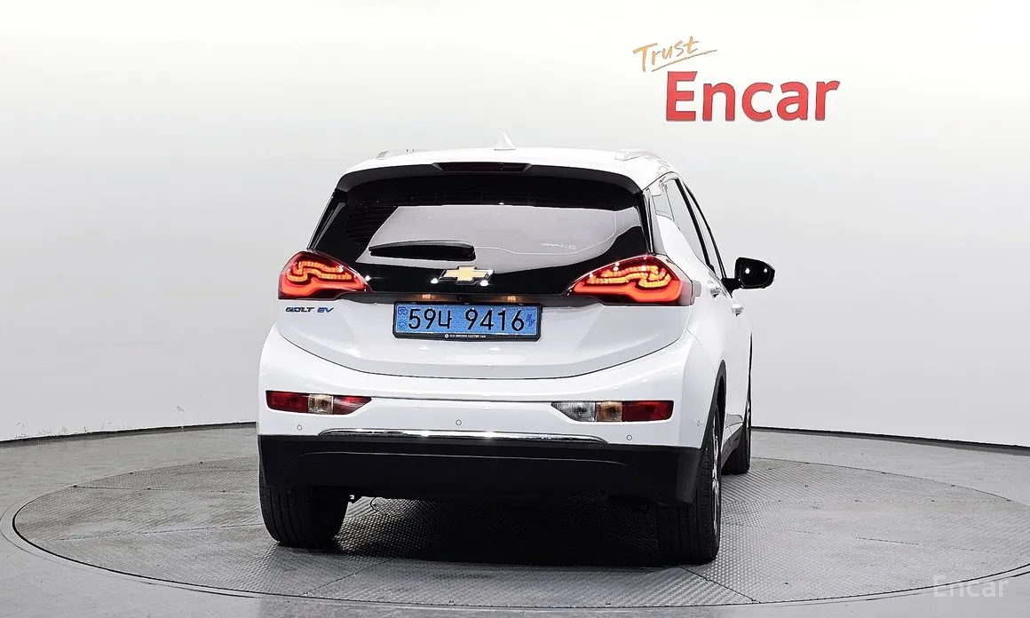 Photo 4 - Chevrolet Bolt EV