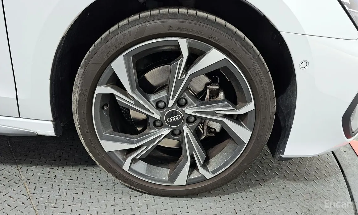 Фото 5 - Audi A3