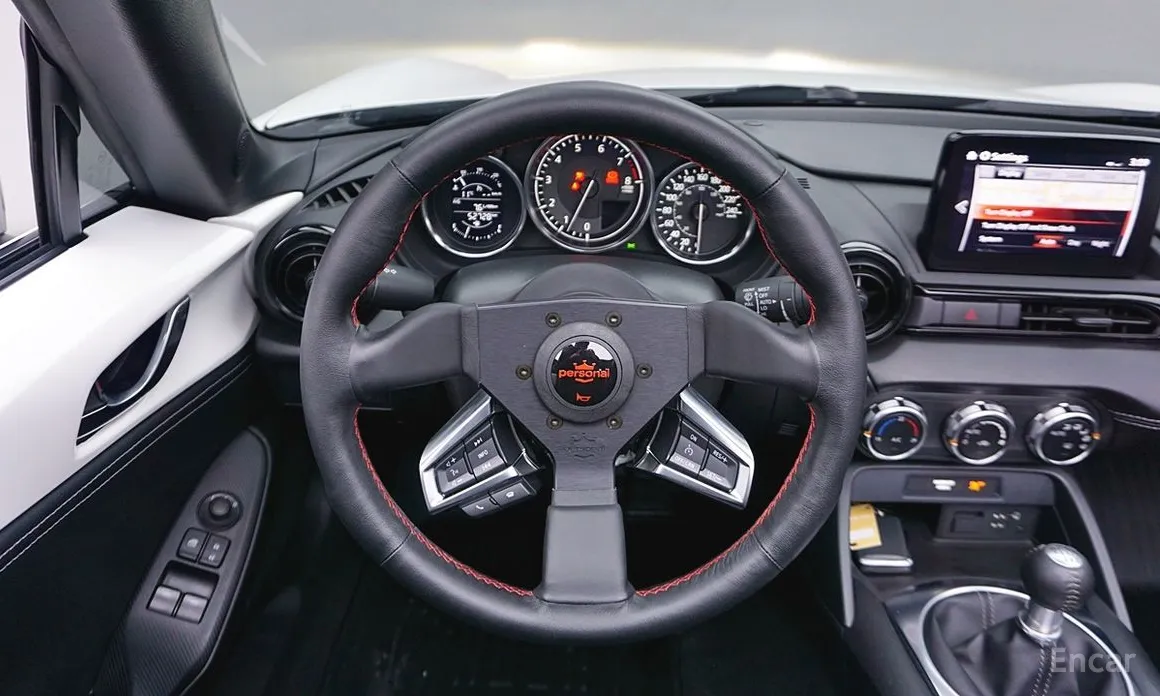 Фото 20 - Mazda MX-5 Miata