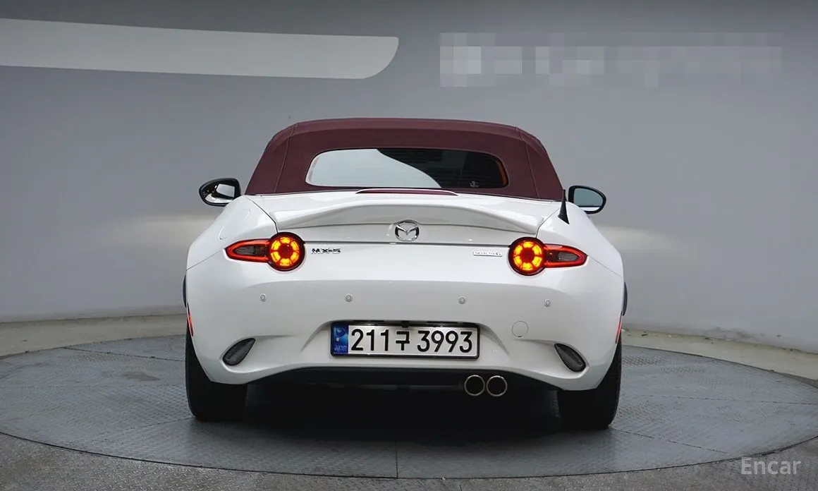 Фото 4 - Mazda MX-5 Miata