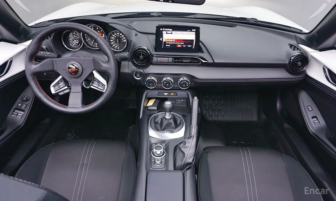 Фото 7 - Mazda MX-5 Miata