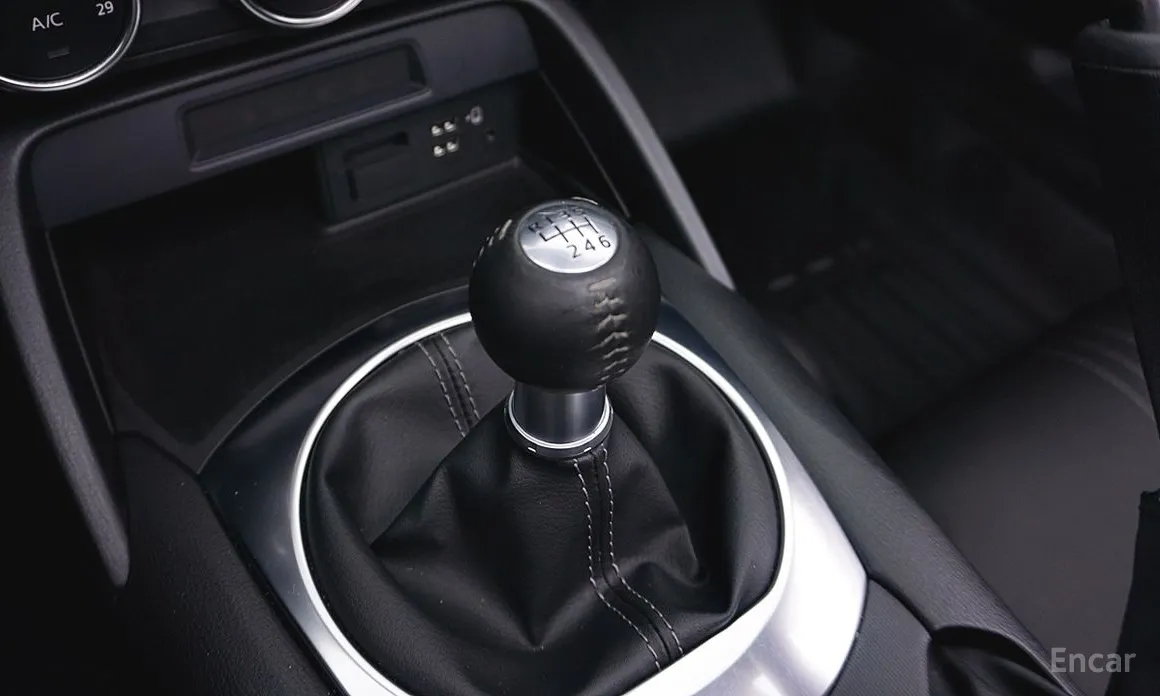 Фото 9 - Mazda MX-5 Miata