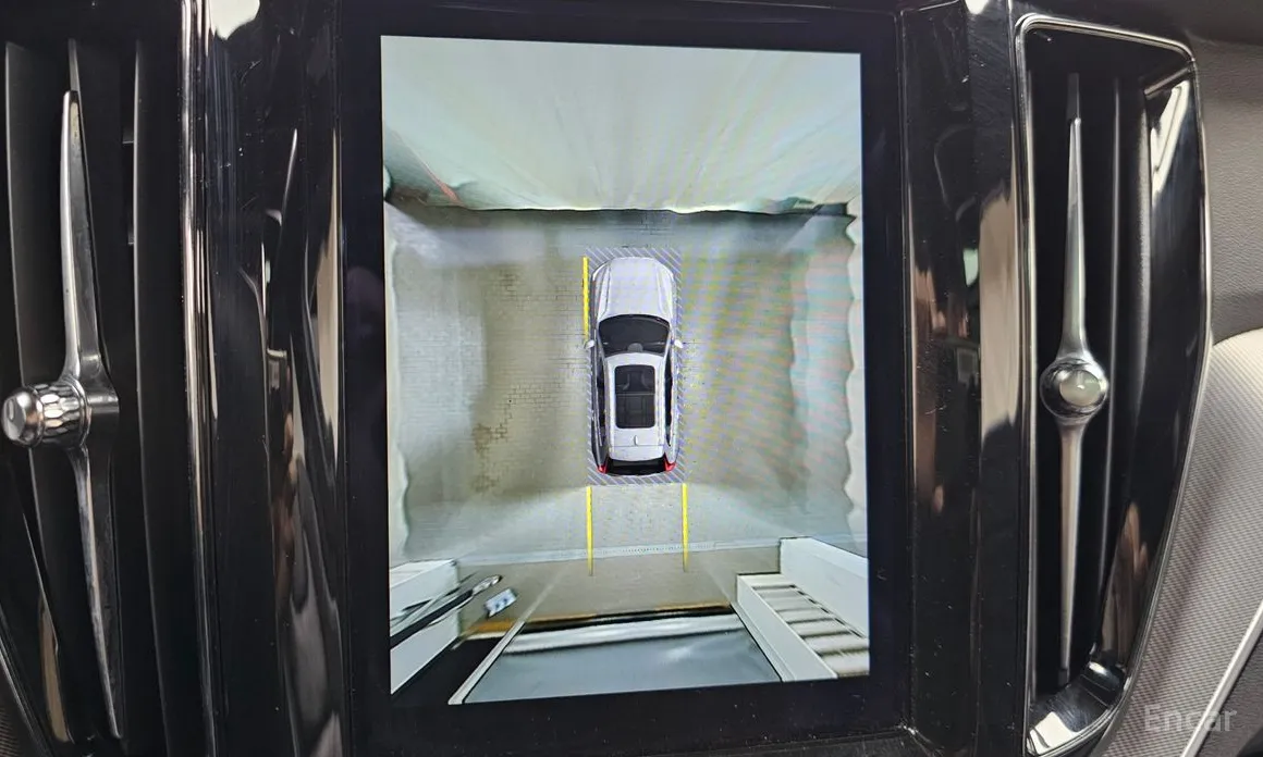 Фото 15 - Volvo XC60