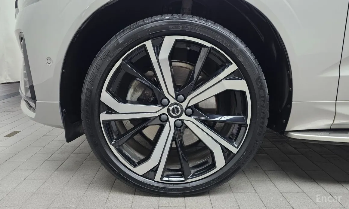 Фото 5 - Volvo XC60