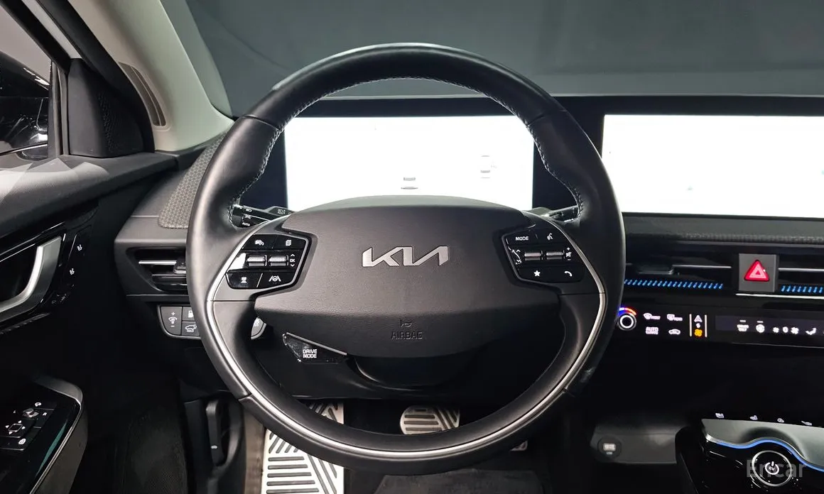 Фото 13 - Kia EV6