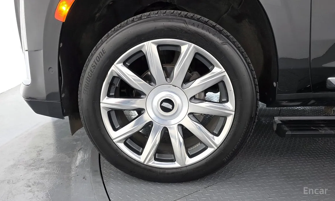 Фото 5 - Cadillac Escalade