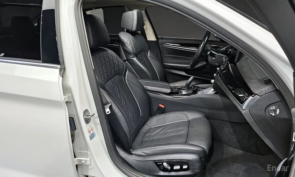 Photo 12 - BMW 5 Series