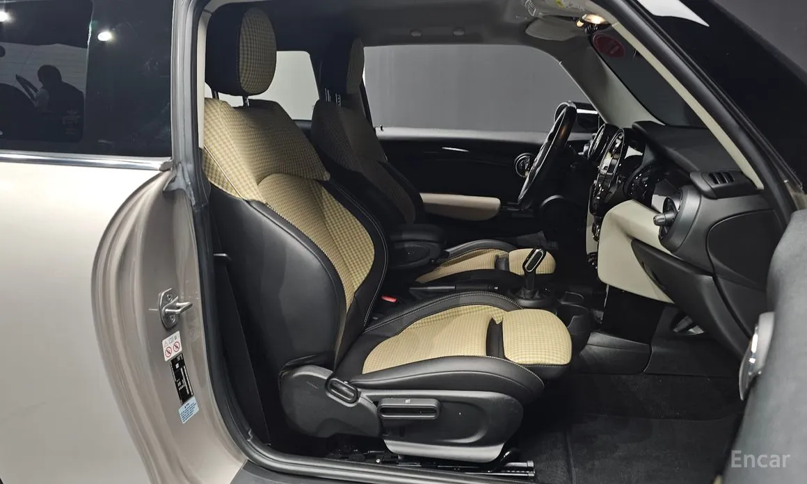 Фото 10 - Mini Cooper