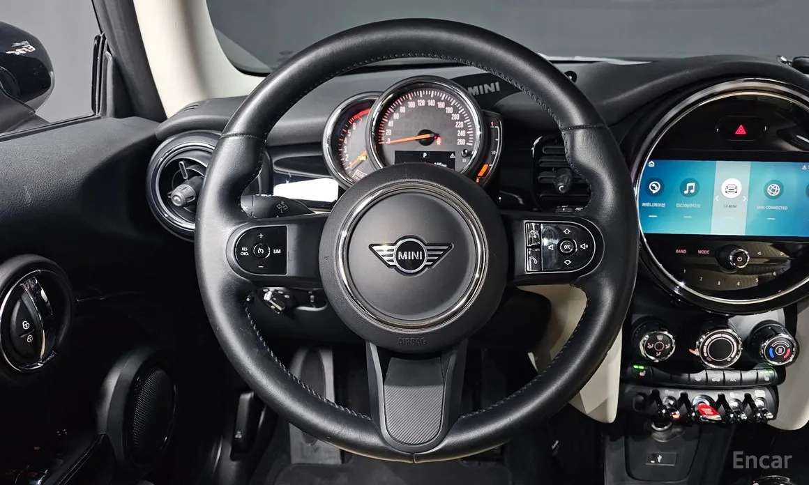 Фото 13 - Mini Cooper