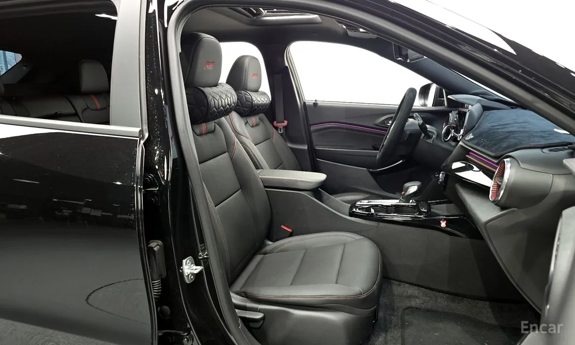 Photo 10 - Chevrolet Trax