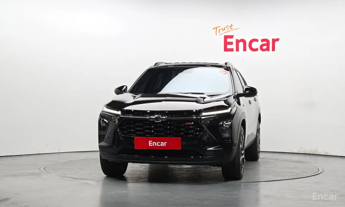 Photo 3 - Chevrolet Trax