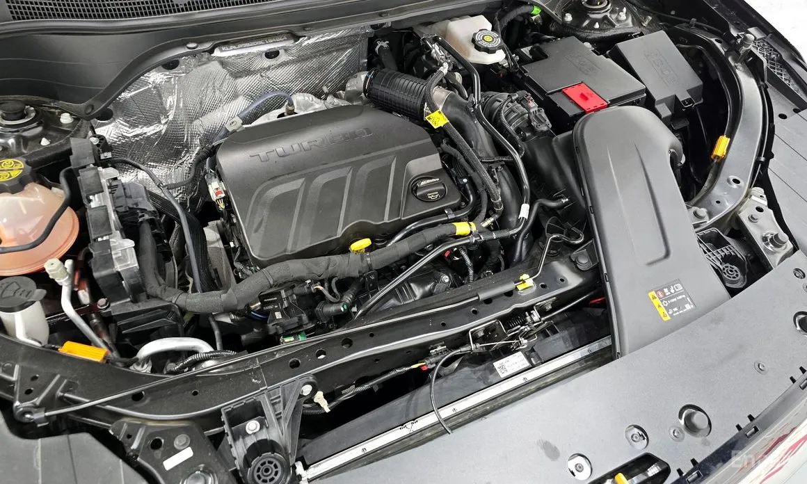 Photo 6 - Chevrolet Trax