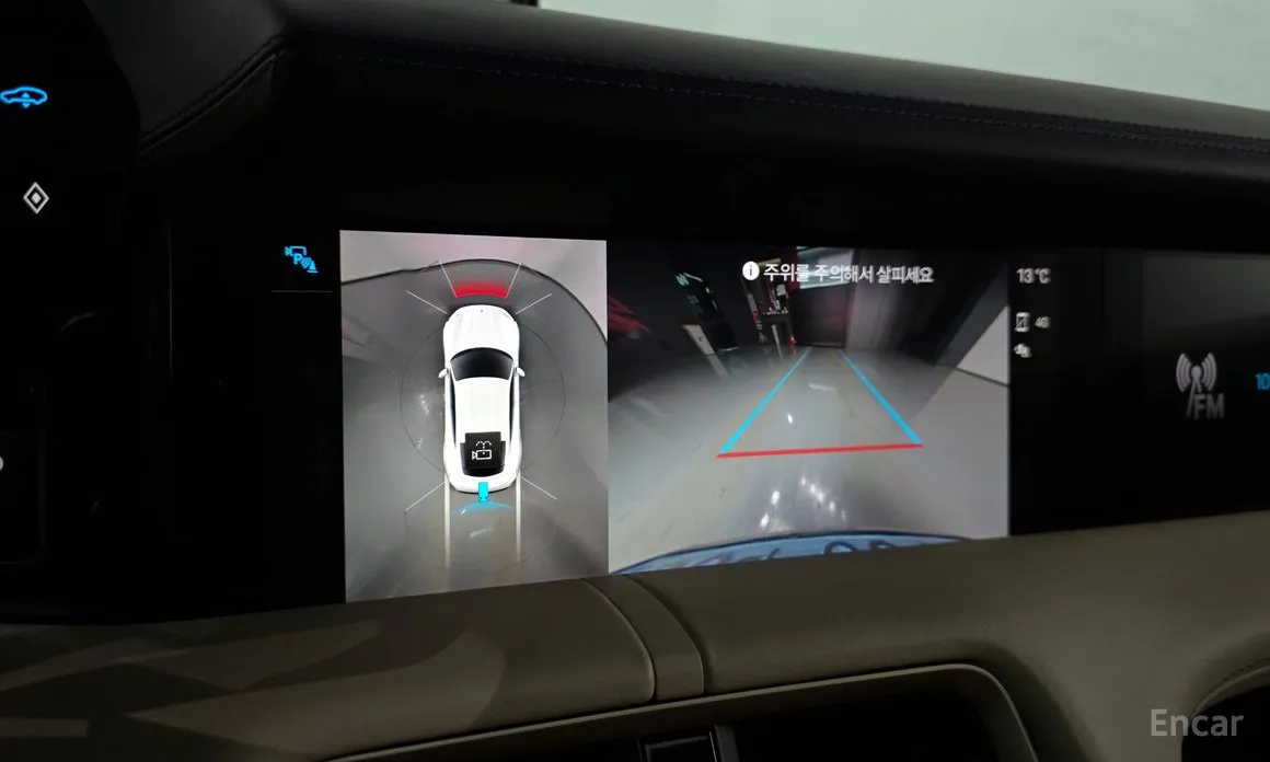 Фото 15 - Porsche Taycan