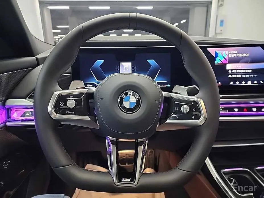 Фото 9 - BMW 7 Series