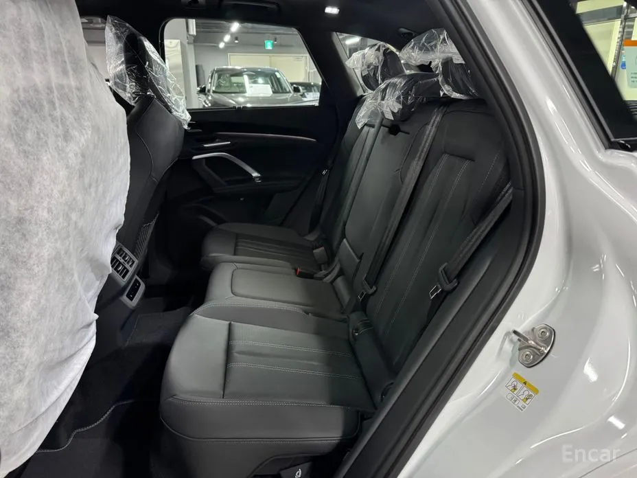 Фото 12 - Audi Q5