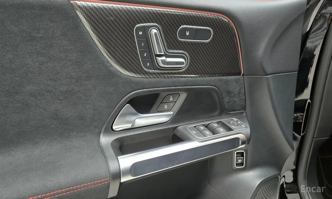 Mercedes-Benz GLB-Class 2020 AMG GLB35 4MATIC