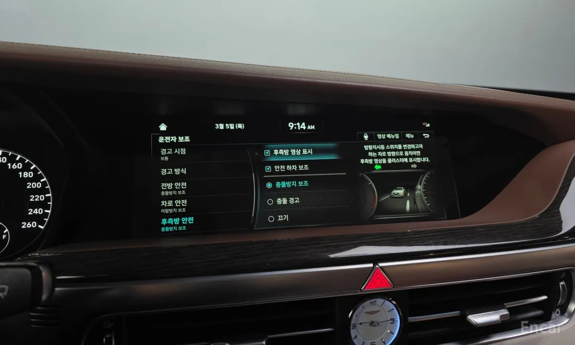 Фото 16 - Genesis G90