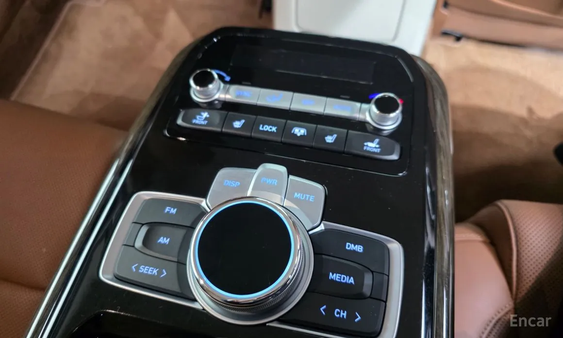 Фото 19 - Genesis G90