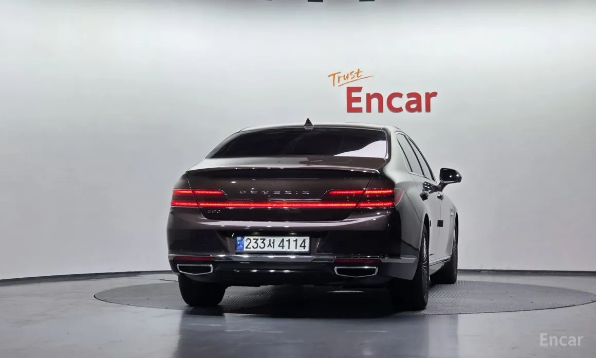 Фото 4 - Genesis G90