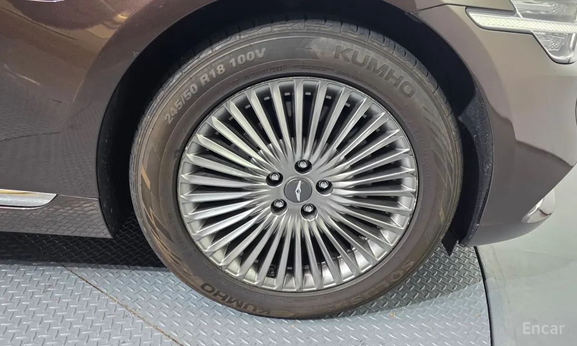 Фото 5 - Genesis G90