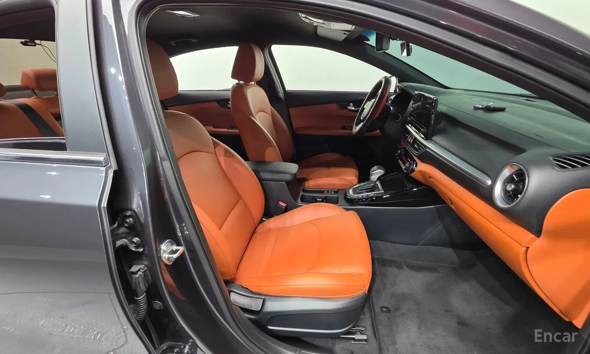 Фото 10 - Kia K3