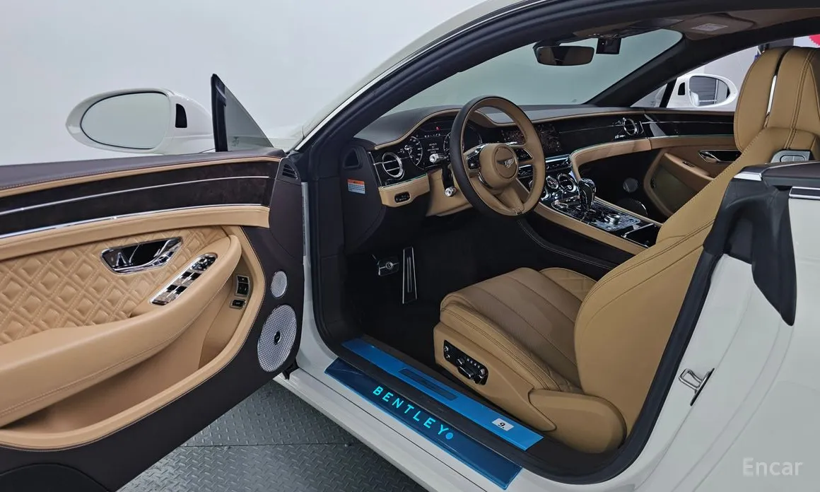 Фото 10 - Bentley Continental GT