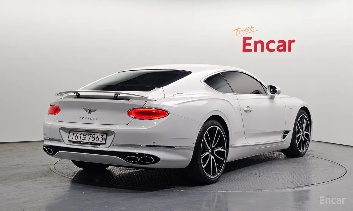 Фото 2 - Bentley Continental GT