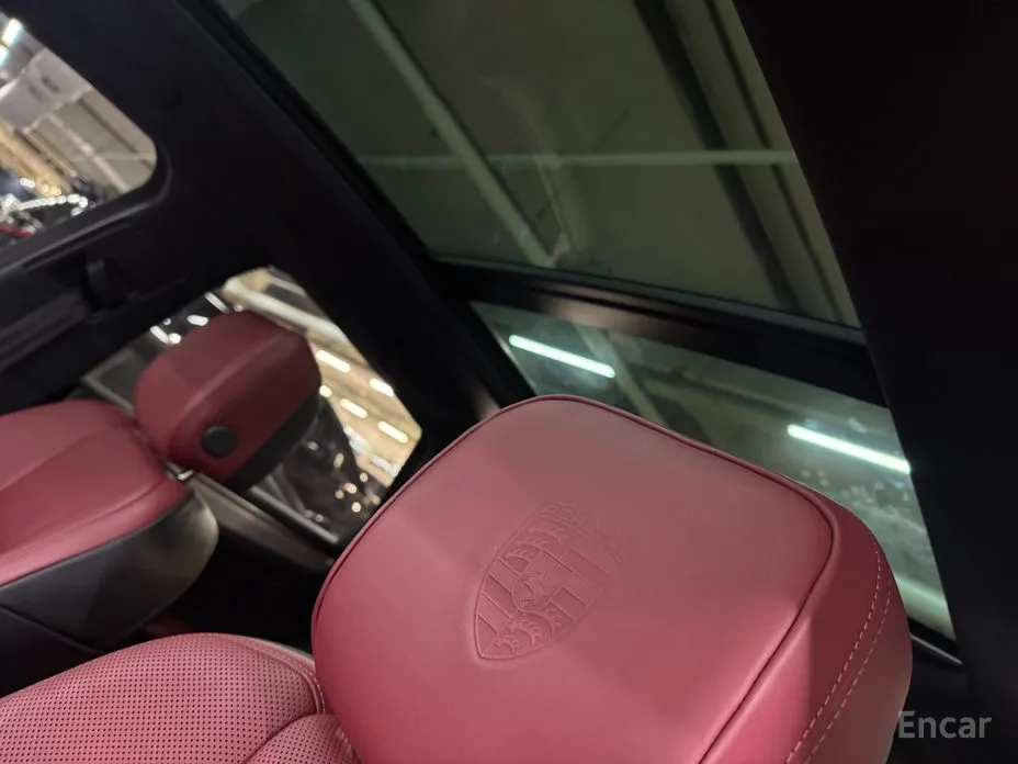 Фото 12 - Porsche Macan