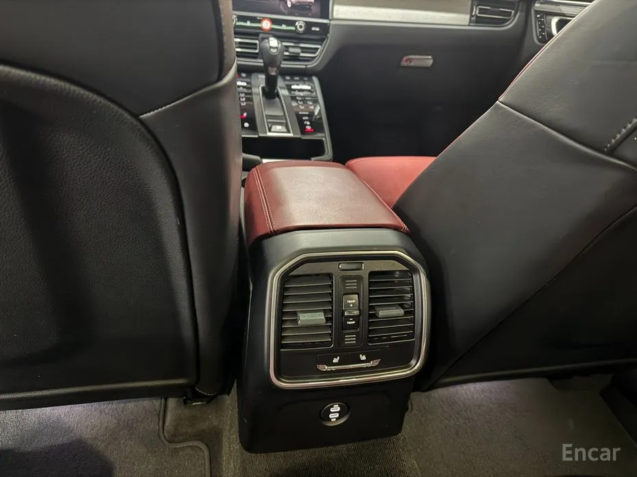 Фото 13 - Porsche Macan