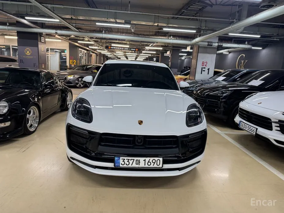 Фото 3 - Porsche Macan