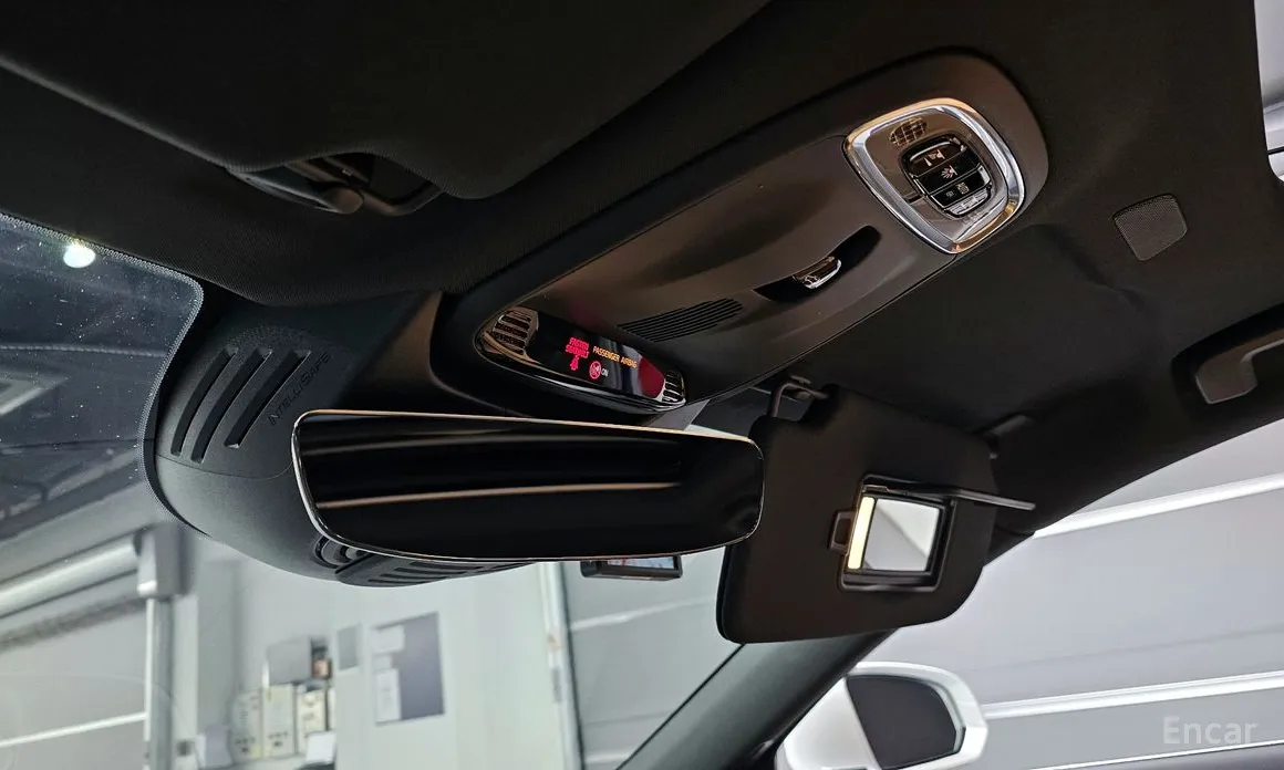 Photo 16 - Volvo S90