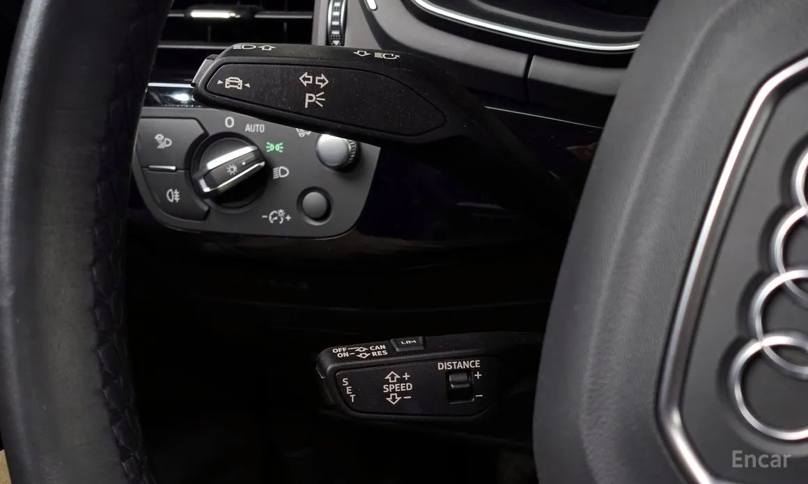 Фото 14 - Audi A4