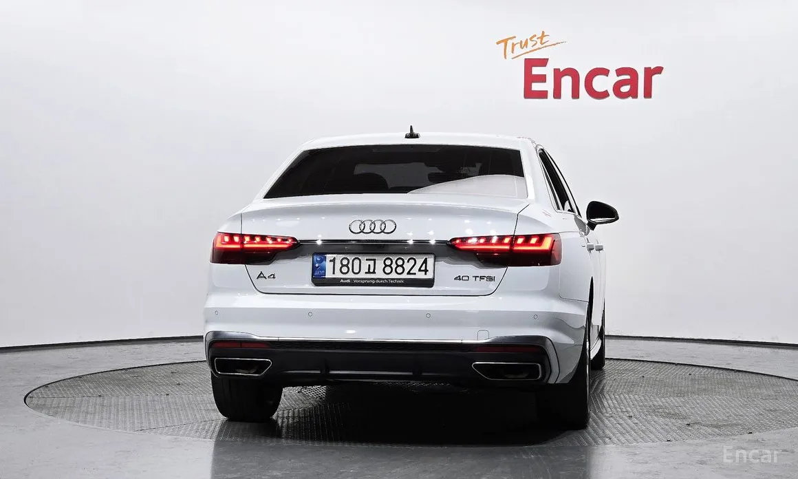 Фото 4 - Audi A4