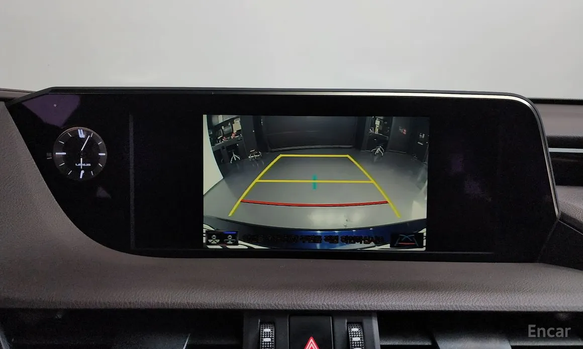 Фото 15 - Lexus ES