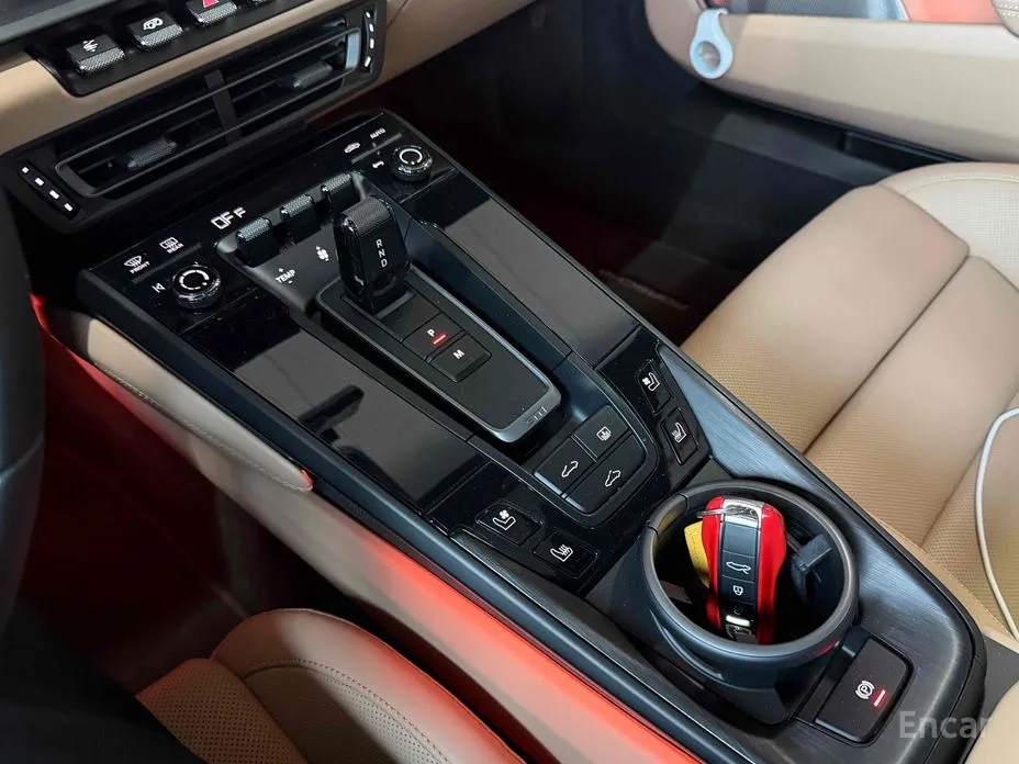 Photo 10 - Porsche 911