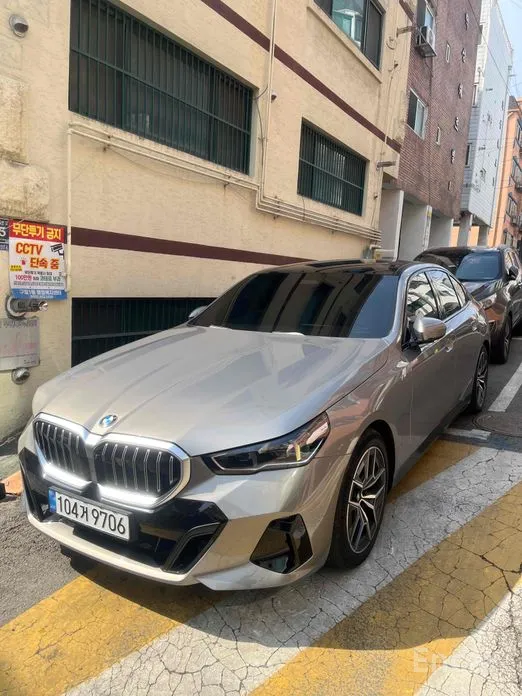 Фото 2 - BMW 5 Series