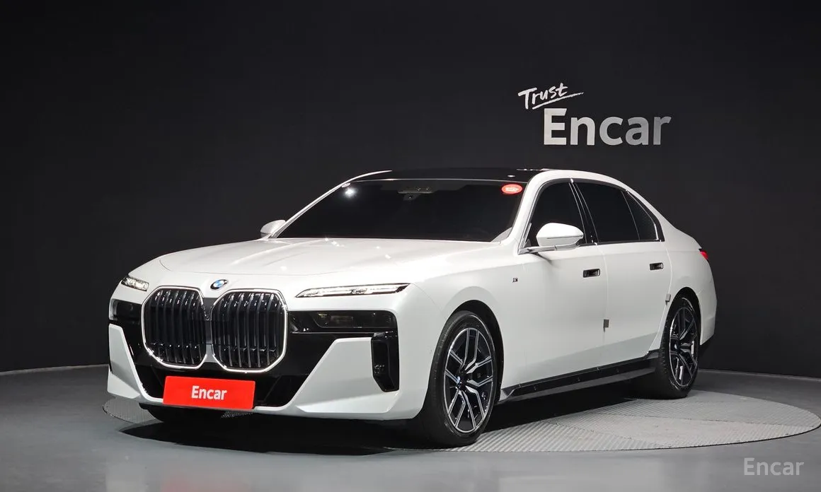 Фото 1 - BMW 7 Series