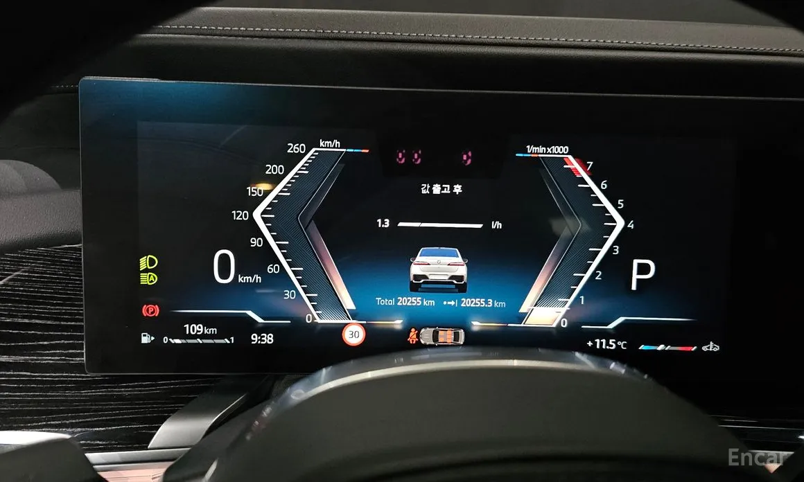 Фото 8 - BMW 7 Series