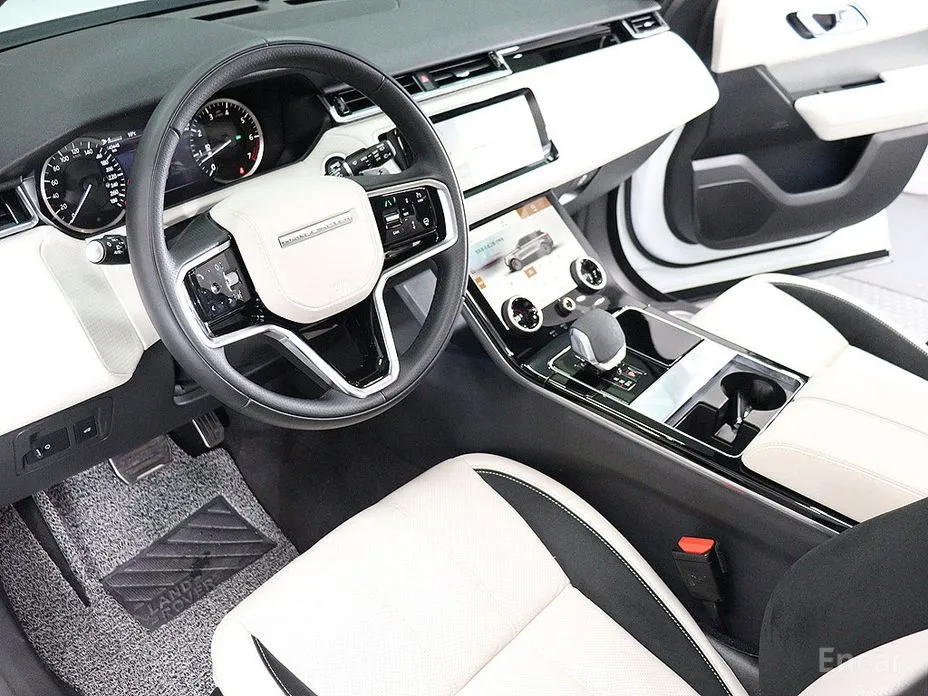 Фото 17 - Land Rover Range Rover Velar