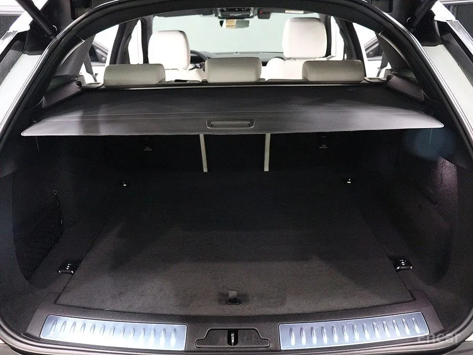 Фото 5 - Land Rover Range Rover Velar