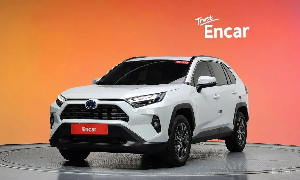 Фото 1 - Toyota RAV4