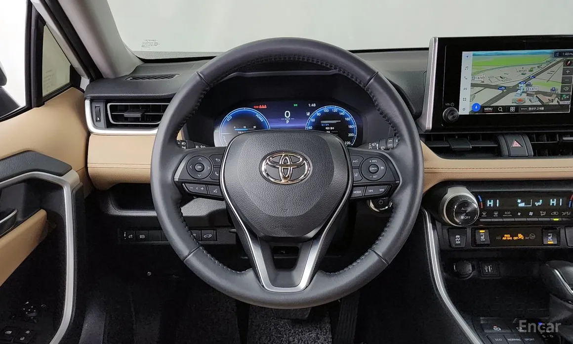 Фото 14 - Toyota RAV4