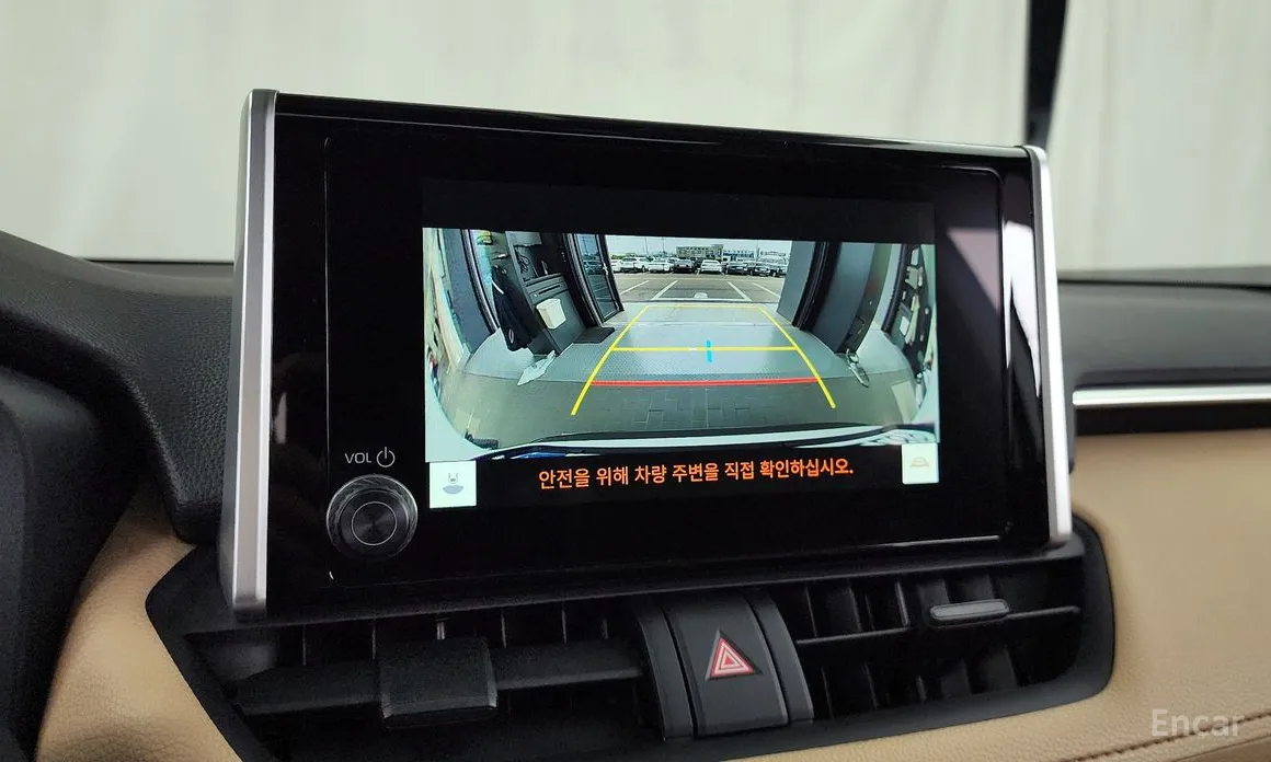 Фото 16 - Toyota RAV4