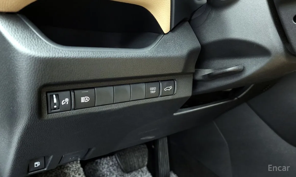 Фото 17 - Toyota RAV4