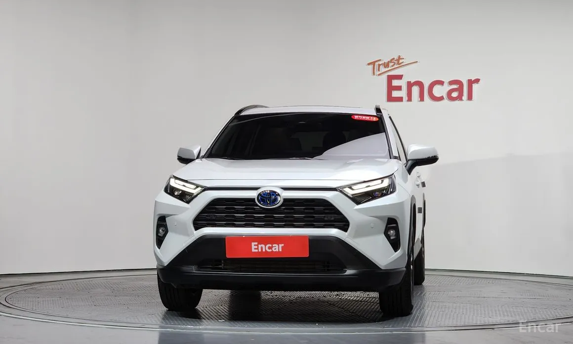 Фото 3 - Toyota RAV4