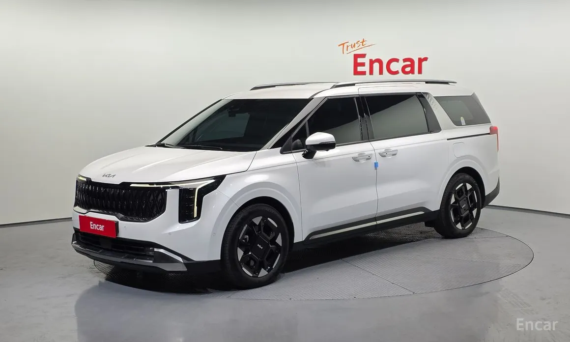 Photo 1 - Kia Carnival