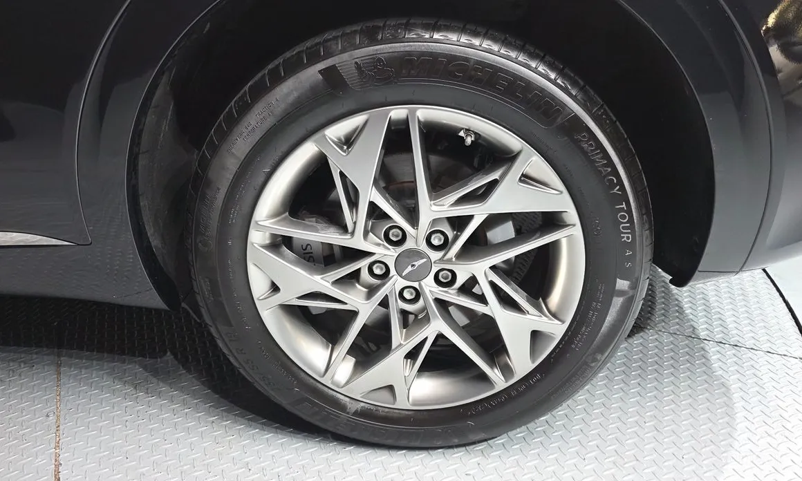 Фото 5 - Genesis GV70