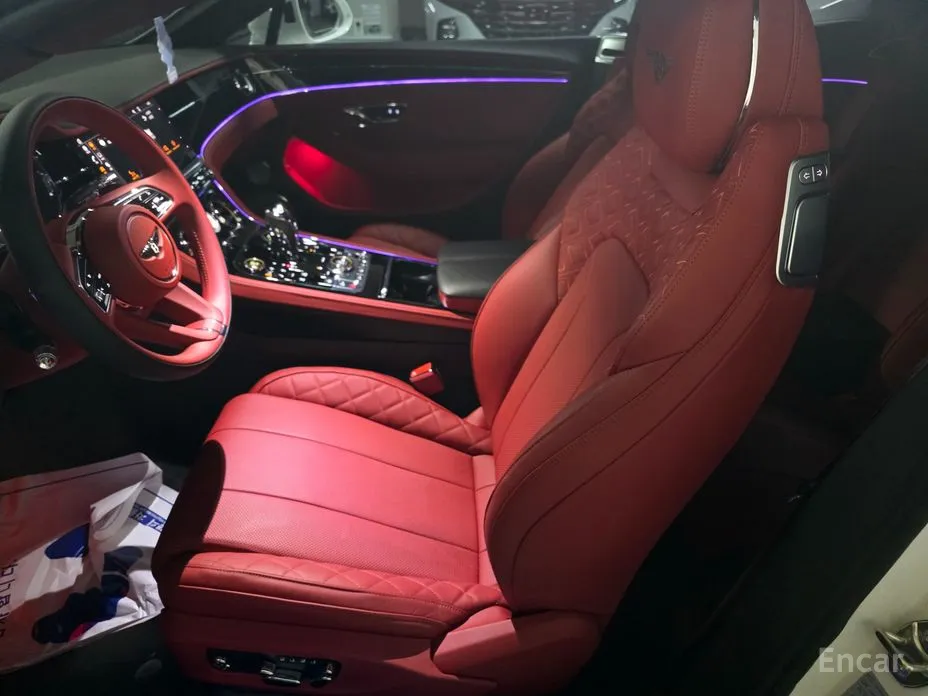 Фото 10 - Bentley Continental GT