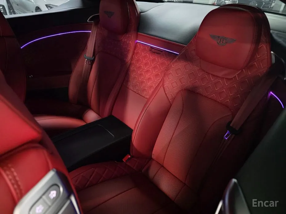 Фото 11 - Bentley Continental GT